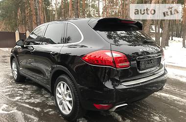 Внедорожник / Кроссовер Porsche Cayenne 2011 в Киеве