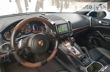 Внедорожник / Кроссовер Porsche Cayenne 2011 в Киеве