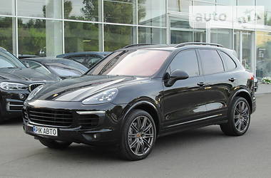 Позашляховик / Кросовер Porsche Cayenne 2015 в Києві