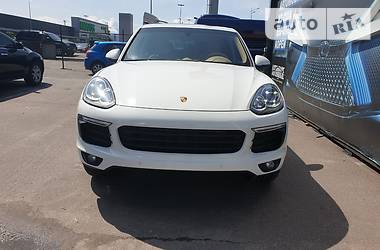 Позашляховик / Кросовер Porsche Cayenne 2017 в 