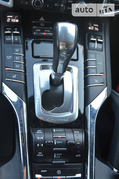 Универсал Porsche Cayenne 2016 в Запорожье