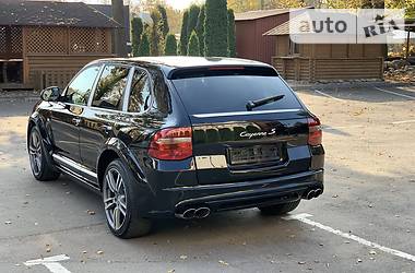 Внедорожник / Кроссовер Porsche Cayenne 2004 в 