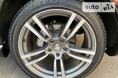 Внедорожник / Кроссовер Porsche Cayenne 2004 в 