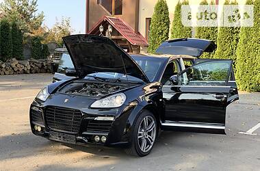 Внедорожник / Кроссовер Porsche Cayenne 2004 в 