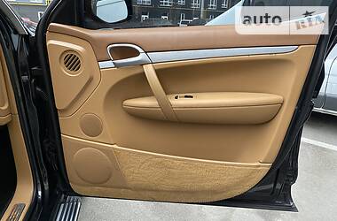 Внедорожник / Кроссовер Porsche Cayenne 2008 в 