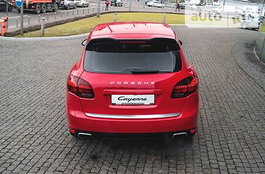 Внедорожник / Кроссовер Porsche Cayenne 2013 в Харькове