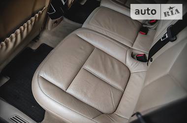 Внедорожник / Кроссовер Porsche Cayenne 2013 в 