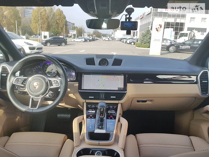 Внедорожник / Кроссовер Porsche Cayenne 2018 в Днепре