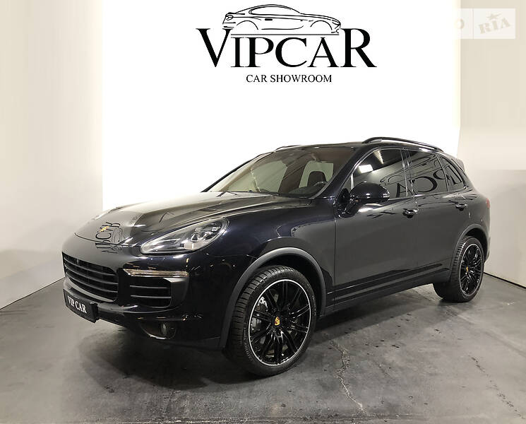 Внедорожник / Кроссовер Porsche Cayenne 2017 в 