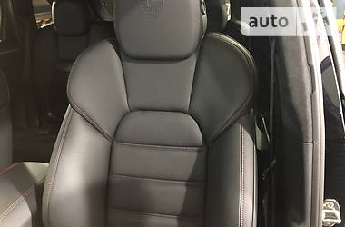 Внедорожник / Кроссовер Porsche Cayenne 2017 в 