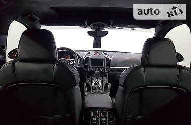 Внедорожник / Кроссовер Porsche Cayenne 2017 в 