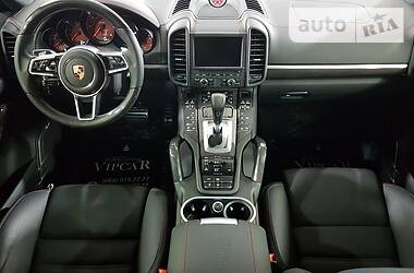 Внедорожник / Кроссовер Porsche Cayenne 2017 в 