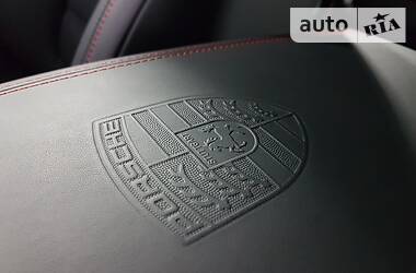 Внедорожник / Кроссовер Porsche Cayenne 2017 в 