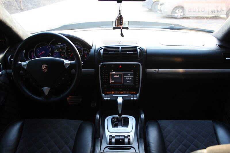 Внедорожник / Кроссовер Porsche Cayenne 2005 в Киеве