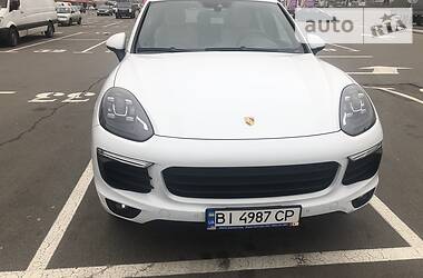 Позашляховик / Кросовер Porsche Cayenne 2016 в Києві