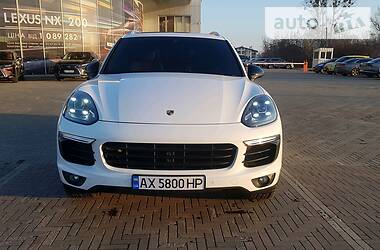 Внедорожник / Кроссовер Porsche Cayenne 2014 в 
