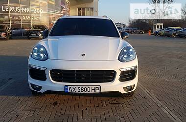 Внедорожник / Кроссовер Porsche Cayenne 2014 в Черновцах