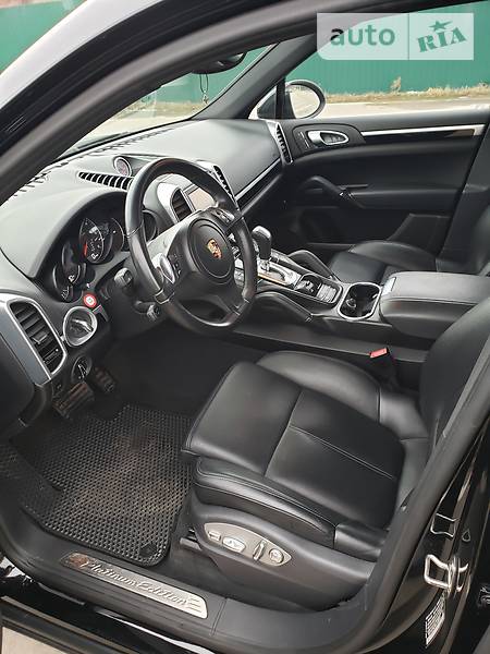 Позашляховик / Кросовер Porsche Cayenne 2014 в Івано-Франківську