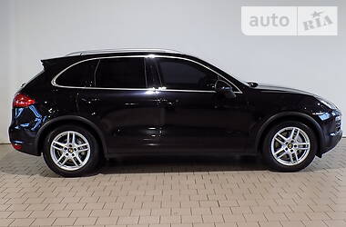 Позашляховик / Кросовер Porsche Cayenne 2010 в 