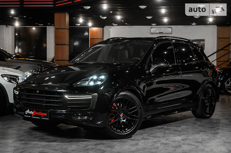 Позашляховик / Кросовер Porsche Cayenne 2017 в Одесі