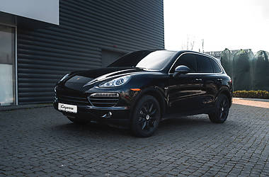 Позашляховик / Кросовер Porsche Cayenne 2013 в 