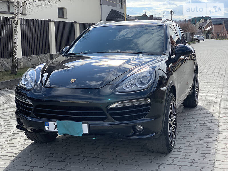 Позашляховик / Кросовер Porsche Cayenne 2011 в Хмельницькому