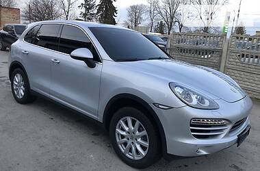 Позашляховик / Кросовер Porsche Cayenne 2013 в 