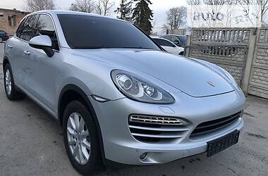 Позашляховик / Кросовер Porsche Cayenne 2013 в 