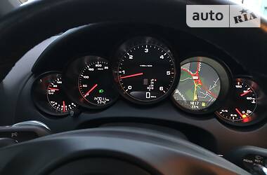Позашляховик / Кросовер Porsche Cayenne 2013 в 