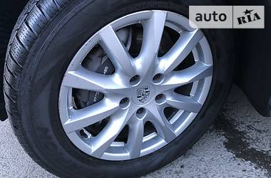 Позашляховик / Кросовер Porsche Cayenne 2013 в 