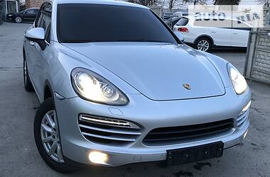 Позашляховик / Кросовер Porsche Cayenne 2013 в 