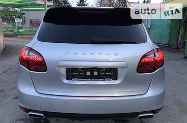 Позашляховик / Кросовер Porsche Cayenne 2013 в 