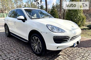 Позашляховик / Кросовер Porsche Cayenne 2012 в 