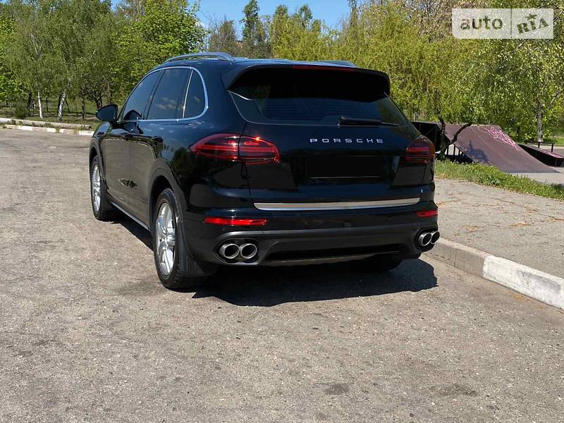 Универсал Porsche Cayenne 2016 в Запорожье