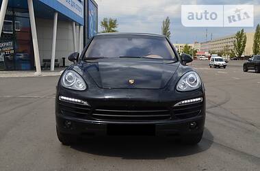 Позашляховик / Кросовер Porsche Cayenne 2011 в 