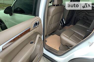 Позашляховик / Кросовер Porsche Cayenne 2012 в 