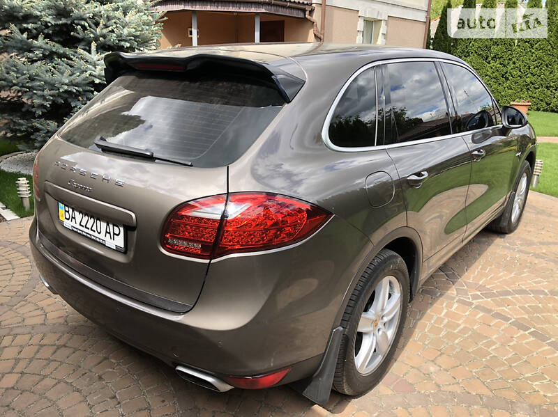 Позашляховик / Кросовер Porsche Cayenne 2012 в Кропивницькому
