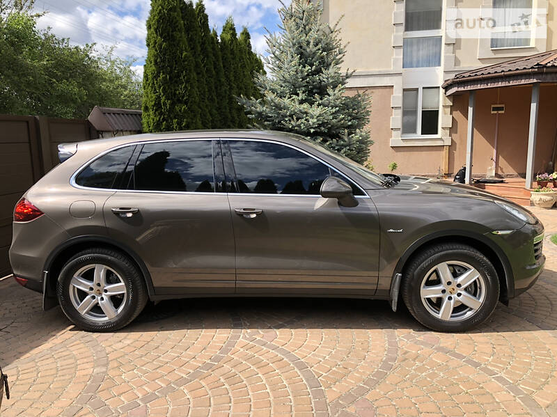 Позашляховик / Кросовер Porsche Cayenne 2012 в Кропивницькому