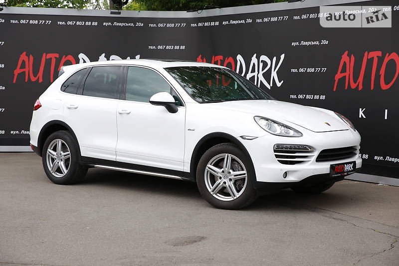 Позашляховик / Кросовер Porsche Cayenne 2013 в Києві