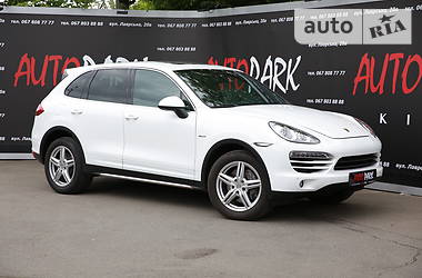 Позашляховик / Кросовер Porsche Cayenne 2013 в Києві