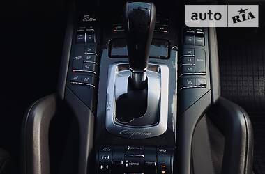 Внедорожник / Кроссовер Porsche Cayenne 2013 в 