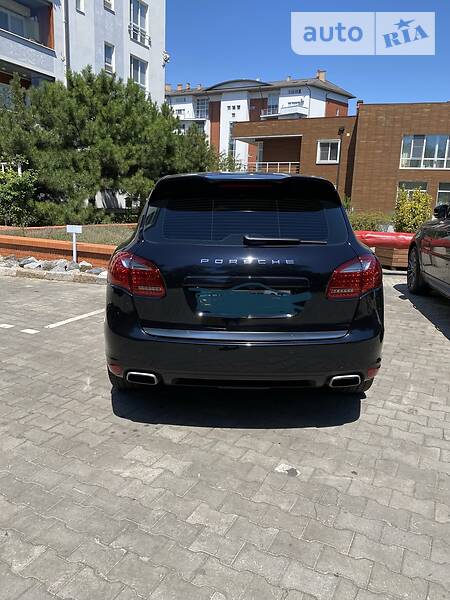 Позашляховик / Кросовер Porsche Cayenne 2013 в Одесі