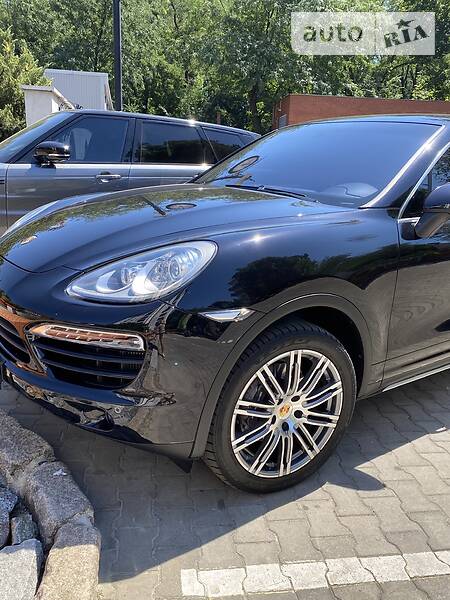 Позашляховик / Кросовер Porsche Cayenne 2013 в Одесі