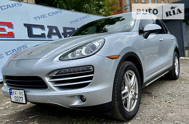 Внедорожник / Кроссовер Porsche Cayenne 2013 в Киеве