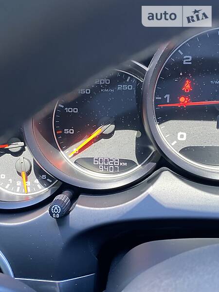 Позашляховик / Кросовер Porsche Cayenne 2013 в Одесі