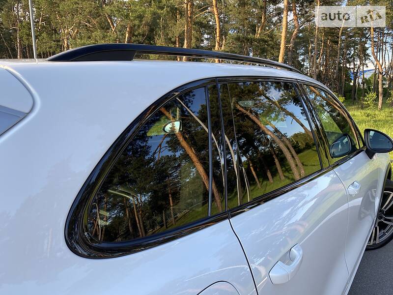 Позашляховик / Кросовер Porsche Cayenne 2014 в Києві