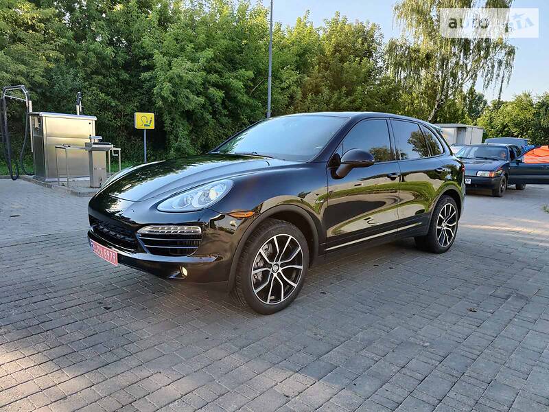 Внедорожник / Кроссовер Porsche Cayenne 2012 в Дубно