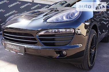 Внедорожник / Кроссовер Porsche Cayenne 2012 в Одессе