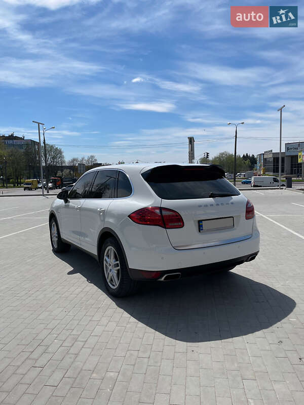 Внедорожник / Кроссовер Porsche Cayenne 2012 в Виннице