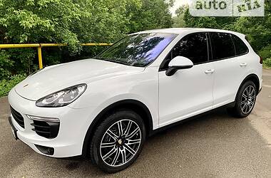 Внедорожник / Кроссовер Porsche Cayenne 2016 в Киеве